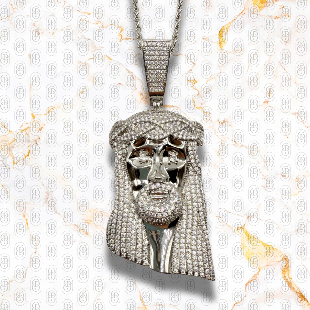 Visage divin - pendentif argenté