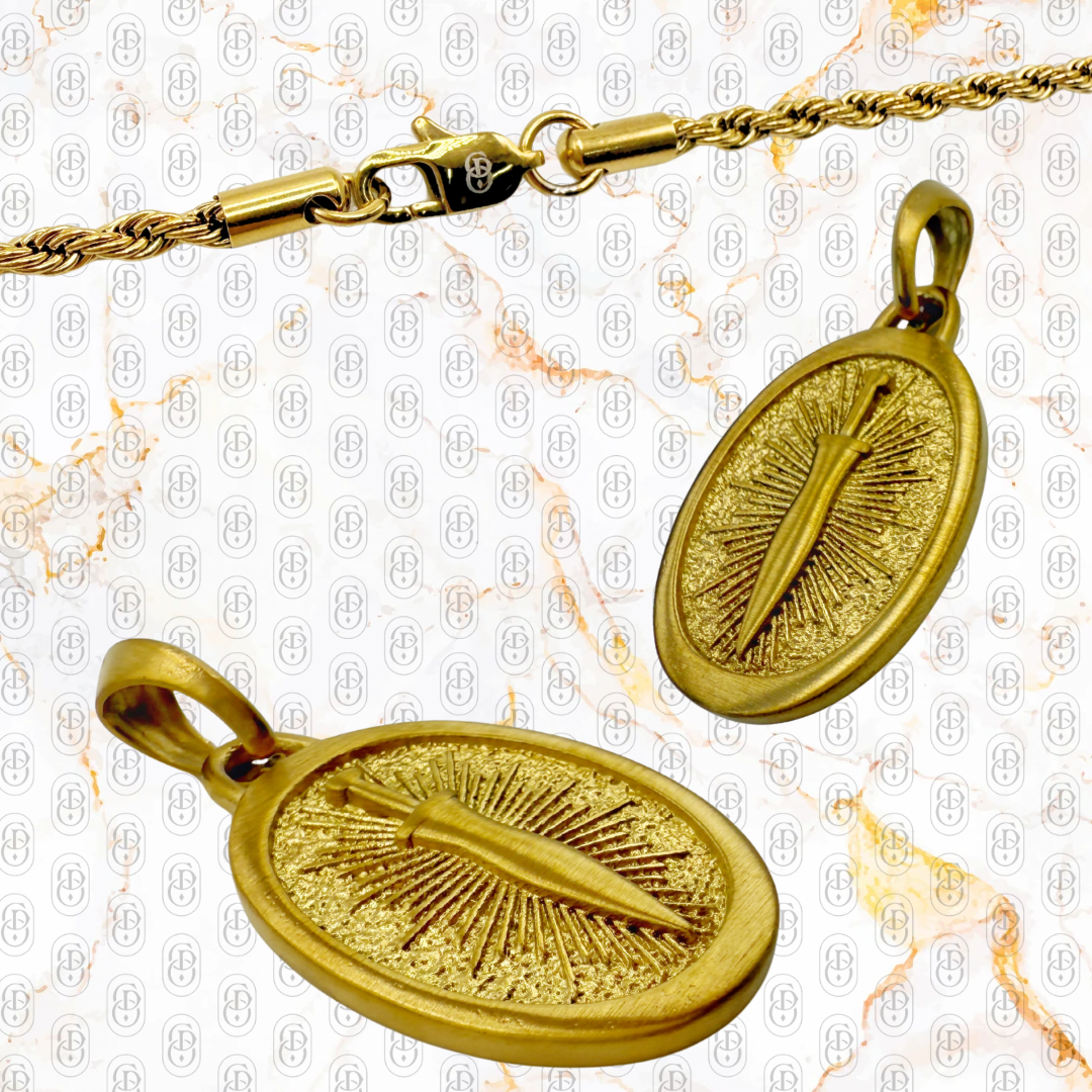 Daga Solar - Colgante Sólido Chapado en Oro 18k