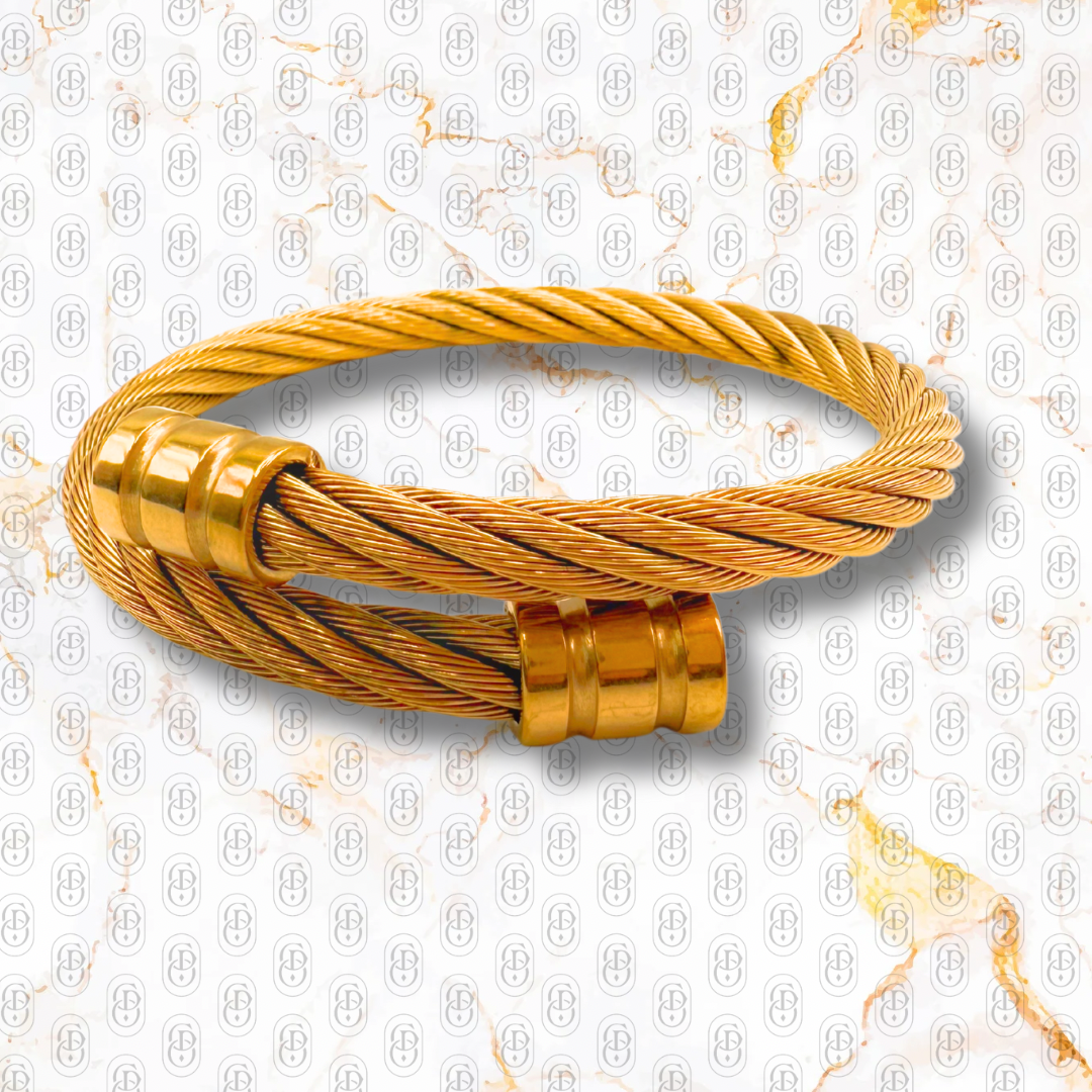 El Vínculo - Brazalete Sólido Chapado en Oro 18k