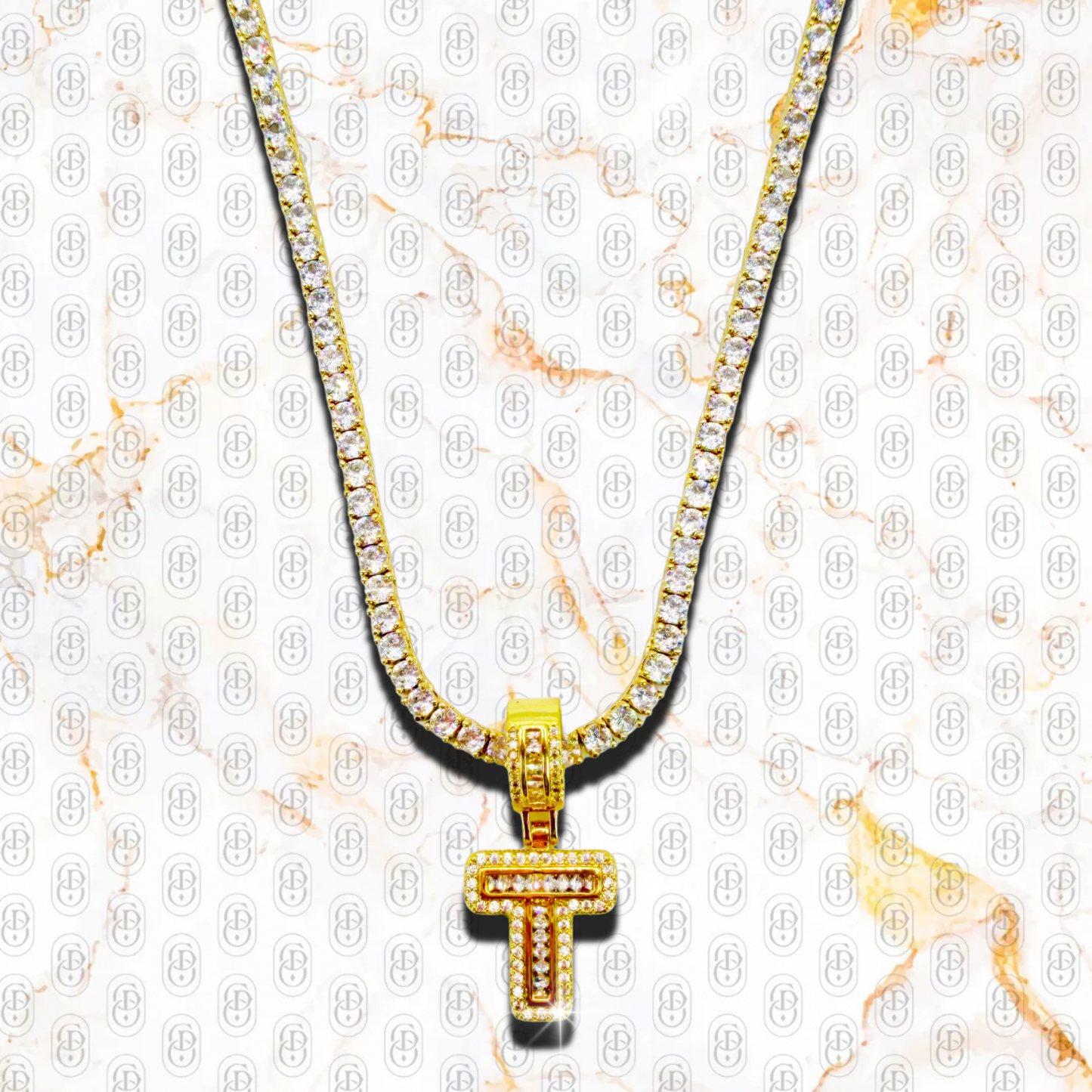 Capo D’Oro Initial Pendant - COLGANTE GOLD