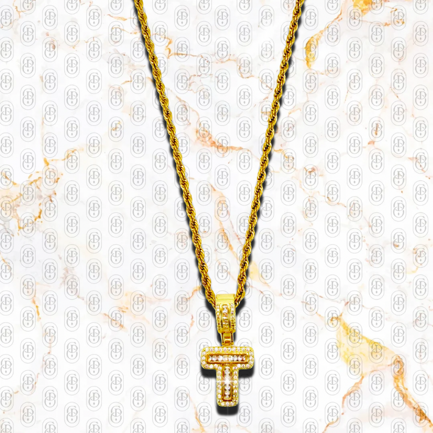 Capo D’Oro Initial Pendant - COLGANTE GOLD