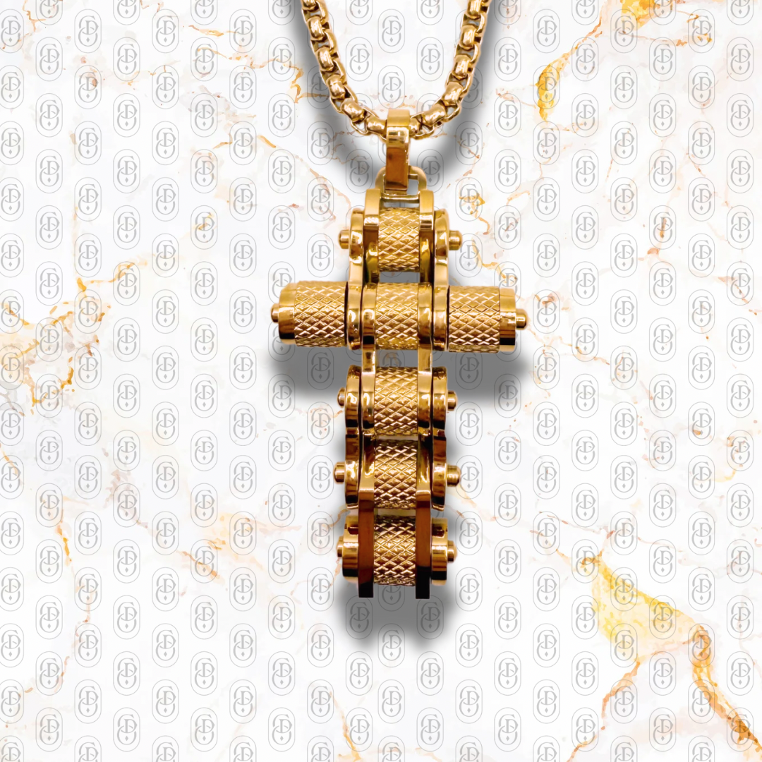 Divine Gear - Colgante Solido Chapado en Oro 18K