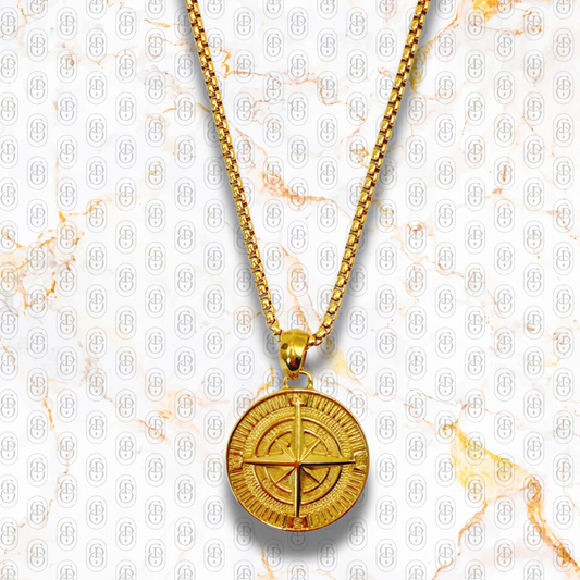Brújula Imperiale - Colgante Solido Chapado en Oro 18K