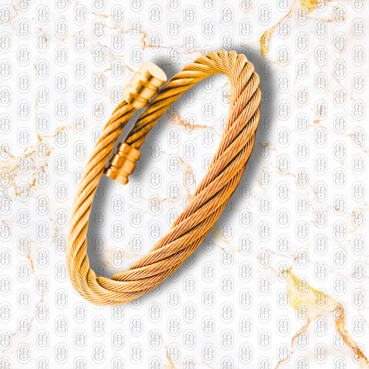 El Vínculo - Brazalete Sólido Chapado en Oro 18k