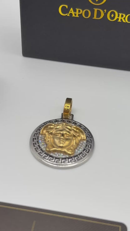 Medusa Imperiale - Colgante Solido Chapado en Oro 18k